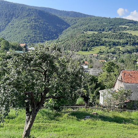 Chamich Guesthouse Debed Екстериор снимка