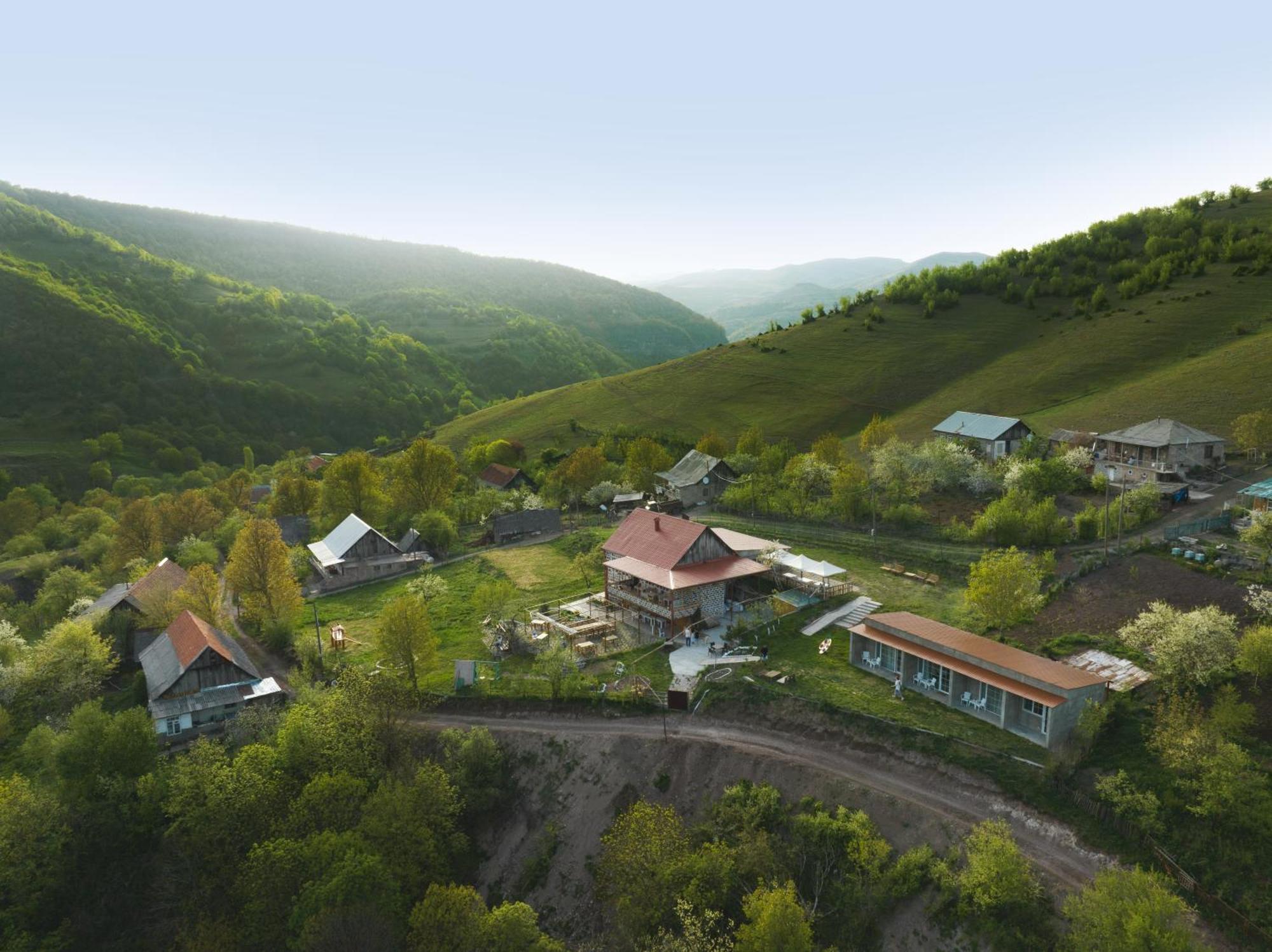 Chamich Guesthouse Debed Екстериор снимка